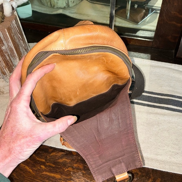 NWOT Bed Stu Leather Beau Unisex Backpack Sling Bag Tan Rustic MSRP $260 - Picture 8 of 12